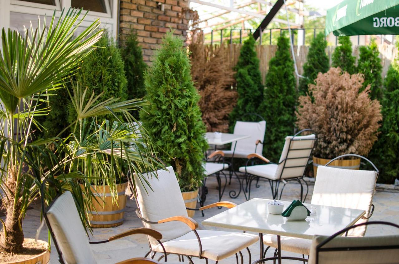 Apartments Rose Hill เบลเกรด ภายนอก รูปภาพ